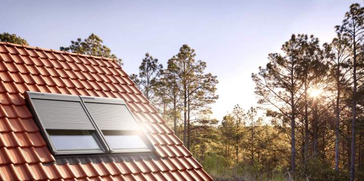 Remplacement de fenêtres de toit Velux®, rapide et efficace.